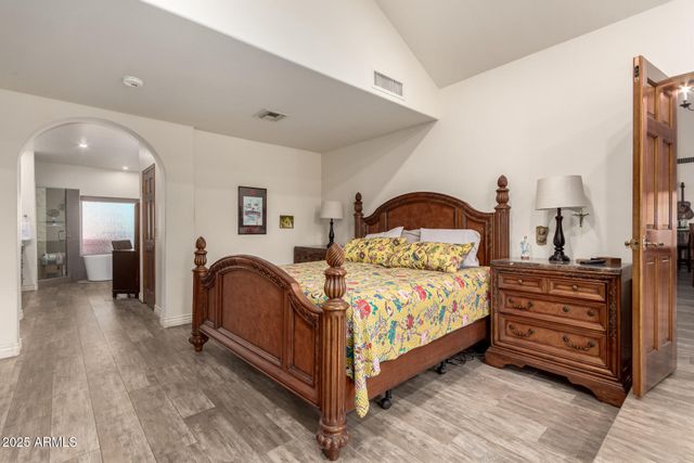 10425 N 23RD Street, Phoenix, AZ 85028