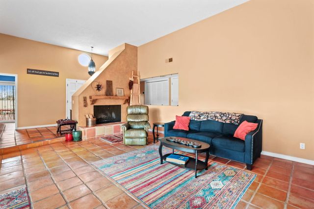 6420 Prairie Road NE, Albuquerque, NM 87109