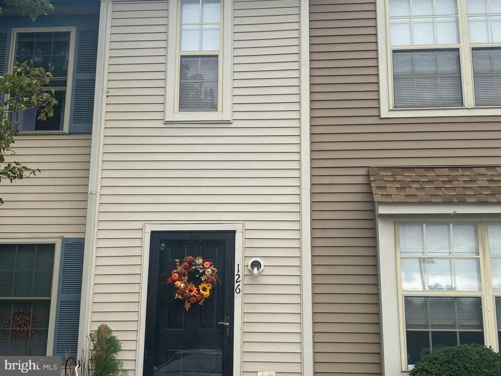 126 BRENT CT, West Deptford, NJ 08086