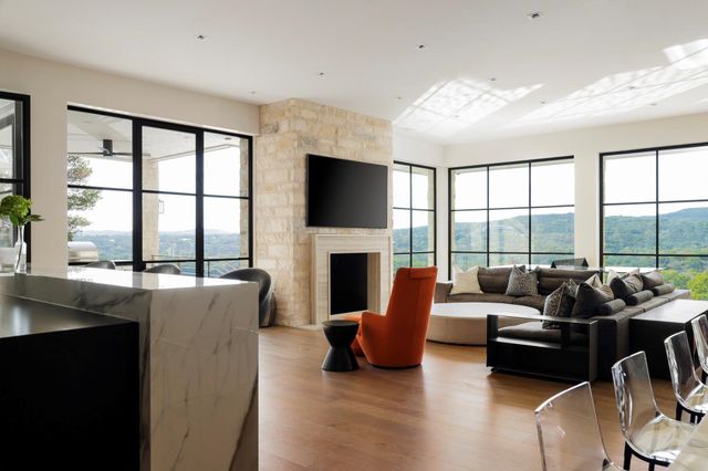 4402 Aqua Verde DR, Austin, TX 78746