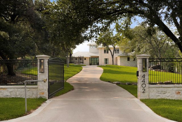 4402 Aqua Verde DR, Austin, TX 78746