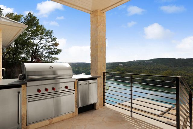 4402 Aqua Verde DR, Austin, TX 78746