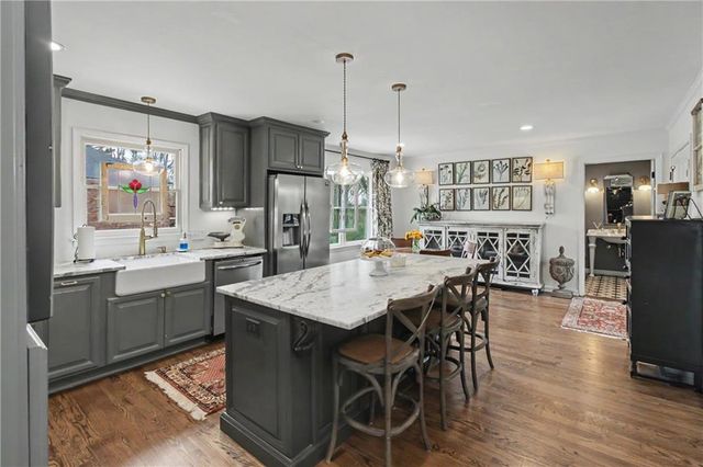112 Maple Drive, Cartersville, GA 30120
