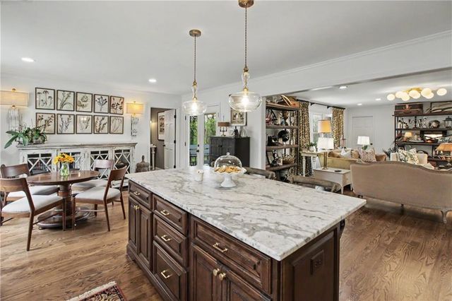 112 Maple Drive, Cartersville, GA 30120
