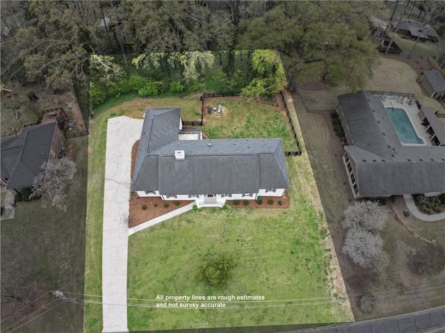 112 Maple Drive, Cartersville, GA 30120
