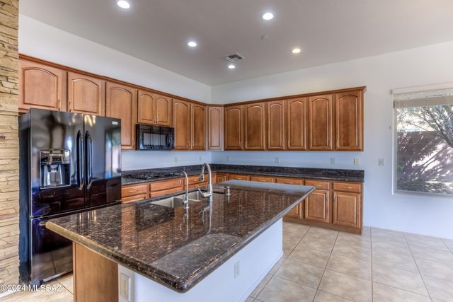 4025 W Boras Mine Court, Tucson, AZ 85745