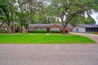 2010 Oceanview Drive, Seabrook, TX 77586