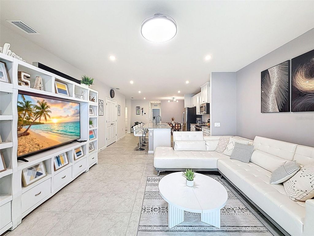 Image 23 of property listing at 322 VOLTAIRE DRIVE, Spring Hill, FL 34609