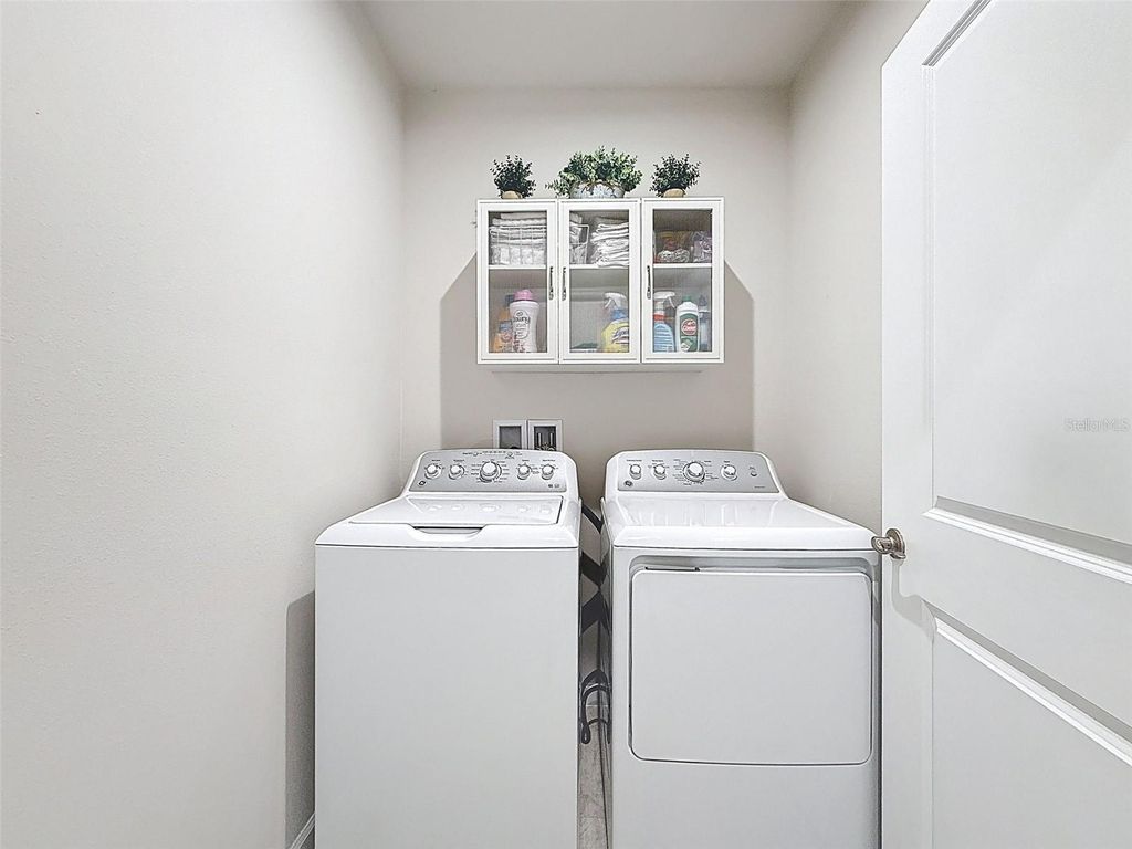 Image 39 of property listing at 322 VOLTAIRE DRIVE, Spring Hill, FL 34609