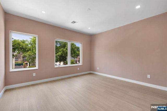 314 Passaic Avenue, Rutherford, NJ 07070