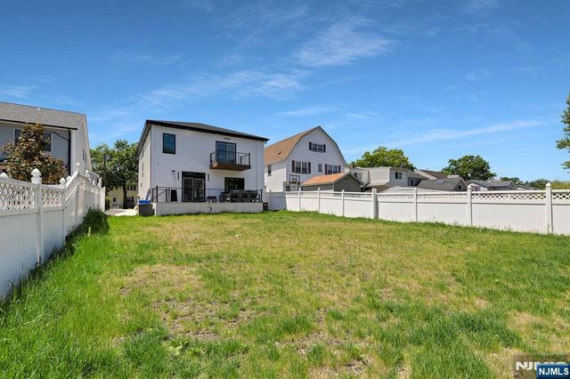 314 Passaic Avenue, Rutherford, NJ 07070