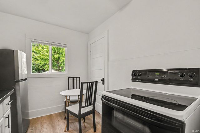 817 E Victoria Street, South Bend, IN 46614