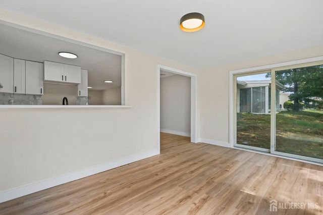 164 Kalmia Plaza 164A, Monroe, NJ 08831