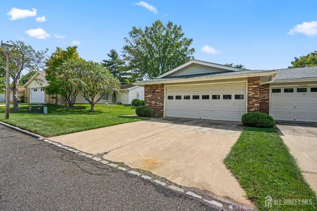 164 Kalmia Plaza 164A, Monroe, NJ 08831