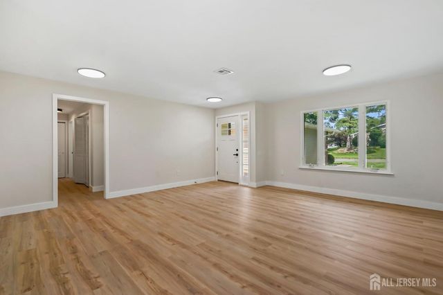 164 Kalmia Plaza 164A, Monroe, NJ 08831