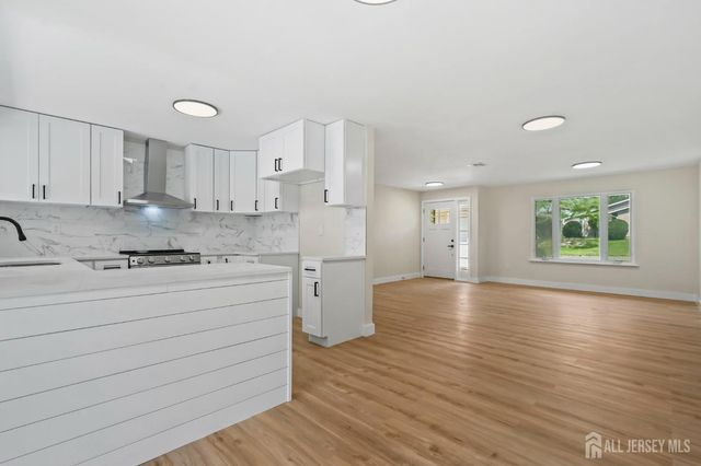 164 Kalmia Plaza 164A, Monroe, NJ 08831