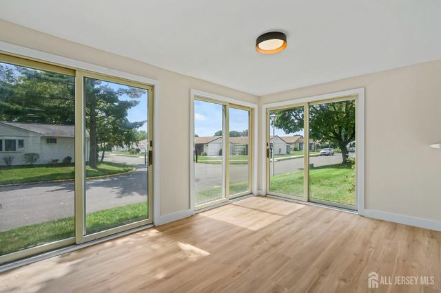 164 Kalmia Plaza 164A, Monroe, NJ 08831