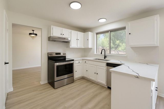 9515 Secretariat Drive, Houston, TX 77065