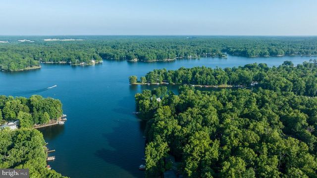 261 WASHINGTON ST, Locust Grove, VA 22508