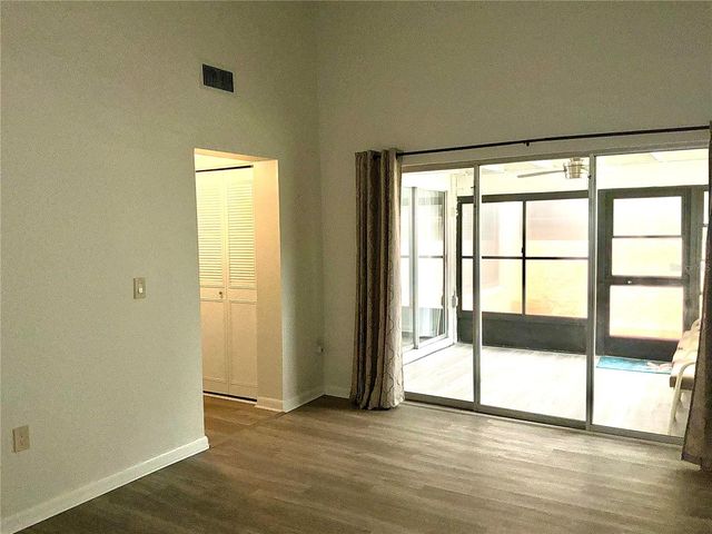 2207 BELLEAIR ROAD B22, Clearwater, FL 33764
