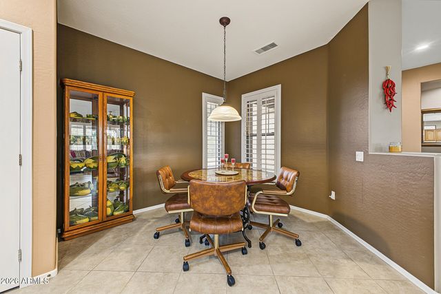 16442 W DESERT LILY Drive, Surprise, AZ 85387