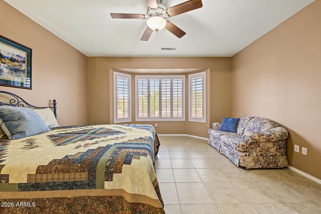 16442 W DESERT LILY Drive, Surprise, AZ 85387