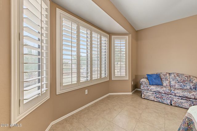 16442 W DESERT LILY Drive, Surprise, AZ 85387