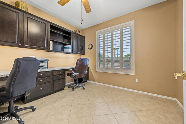 16442 W DESERT LILY Drive, Surprise, AZ 85387