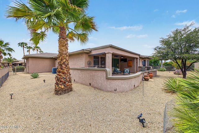 16442 W DESERT LILY Drive, Surprise, AZ 85387