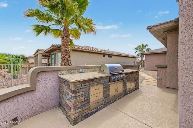 16442 W DESERT LILY Drive, Surprise, AZ 85387