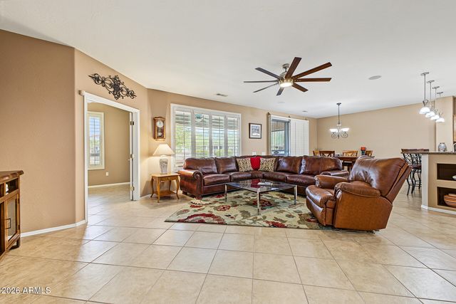 16442 W DESERT LILY Drive, Surprise, AZ 85387