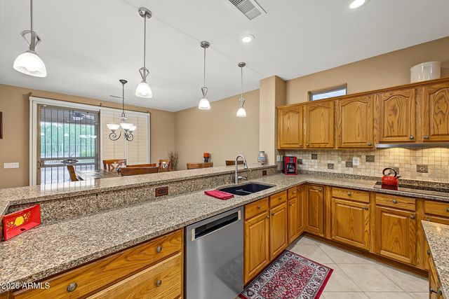 16442 W DESERT LILY Drive, Surprise, AZ 85387