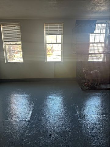 99 S 10th St, South Side, PA 15203