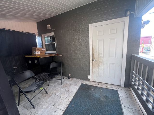 99 S 10th St, South Side, PA 15203