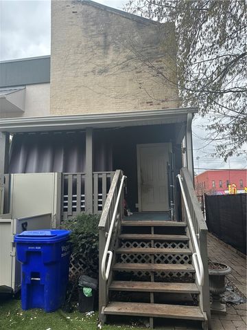 99 S 10th St, South Side, PA 15203