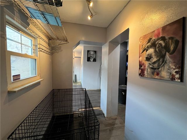 99 S 10th St, South Side, PA 15203
