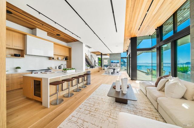 46 Cliff Rd, Belvedere, CA 94920