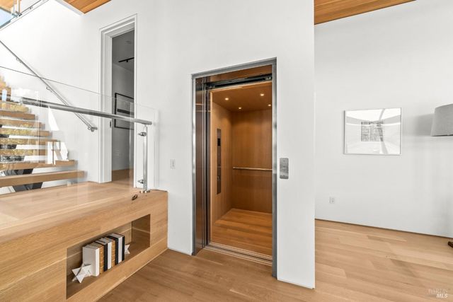 46 Cliff Rd, Belvedere, CA 94920