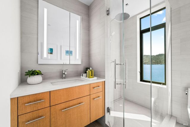 46 Cliff Rd, Belvedere, CA 94920