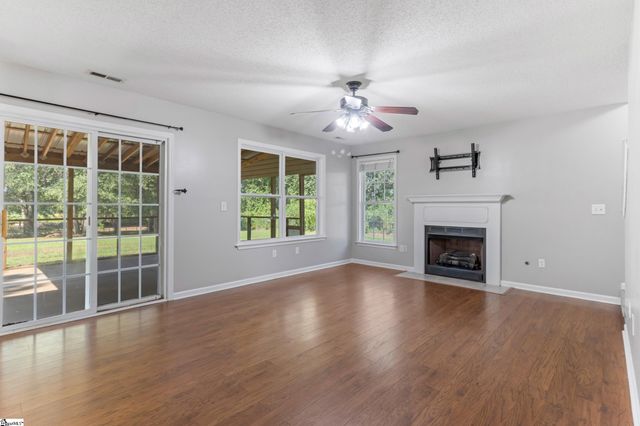 532 Tut Court, Woodruff, SC 29388