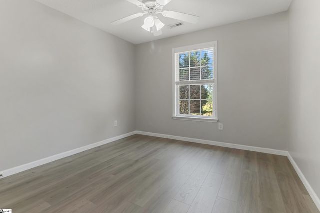 532 Tut Court, Woodruff, SC 29388