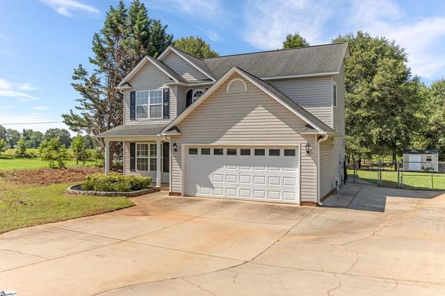 532 Tut Court, Woodruff, SC 29388