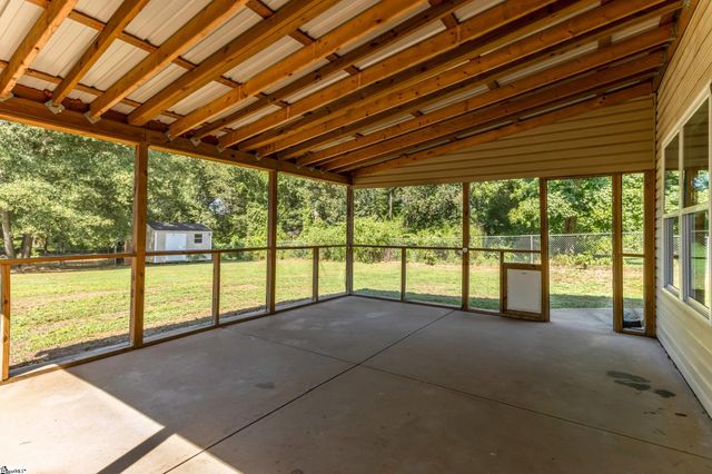 532 Tut Court, Woodruff, SC 29388