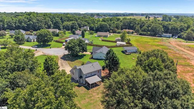 532 Tut Court, Woodruff, SC 29388