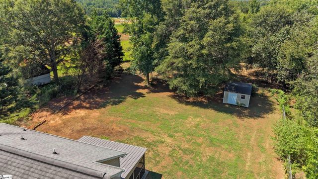 532 Tut Court, Woodruff, SC 29388