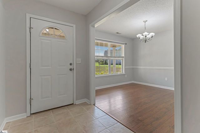 532 Tut Court, Woodruff, SC 29388