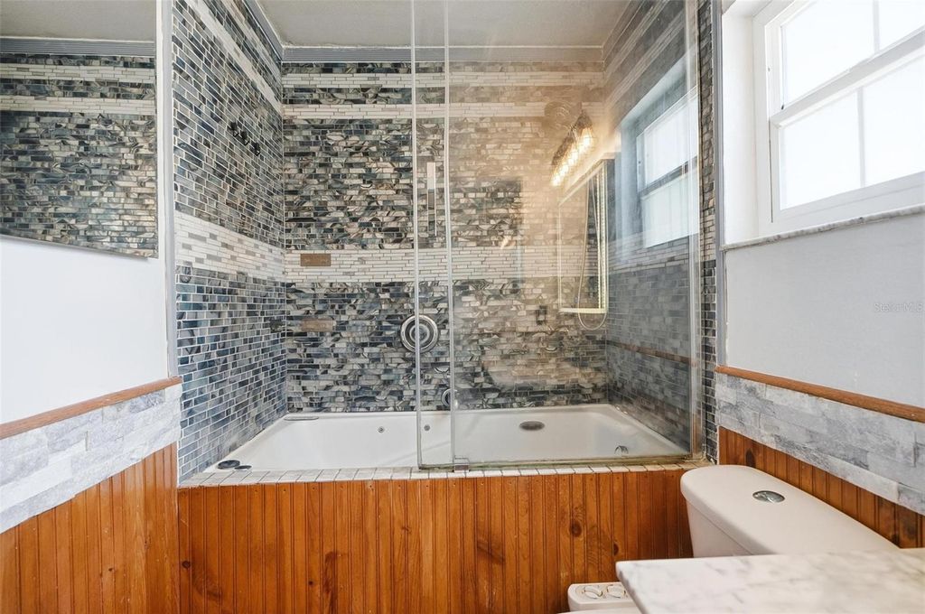 Image 14 of property listing at 1071 ANGORA STREET, Deltona, FL 32725