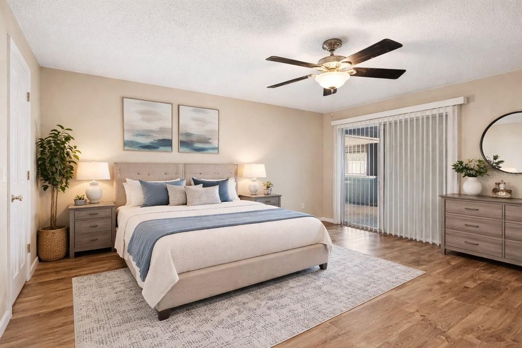 Image 16 of property listing at 1071 ANGORA STREET, Deltona, FL 32725