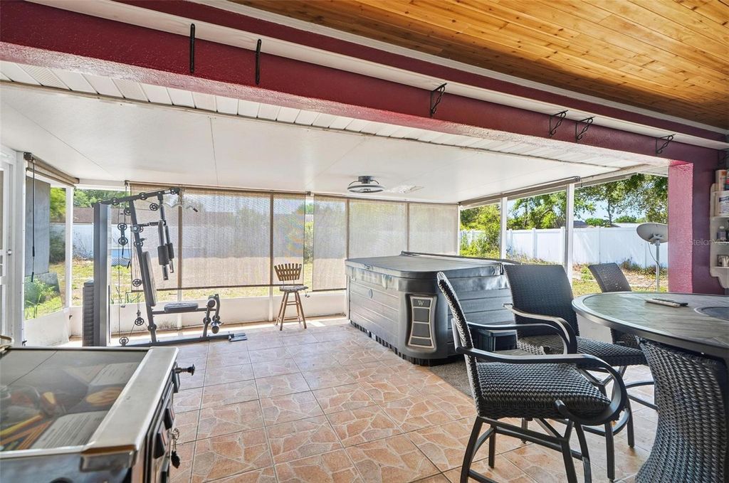 Image 21 of property listing at 1071 ANGORA STREET, Deltona, FL 32725