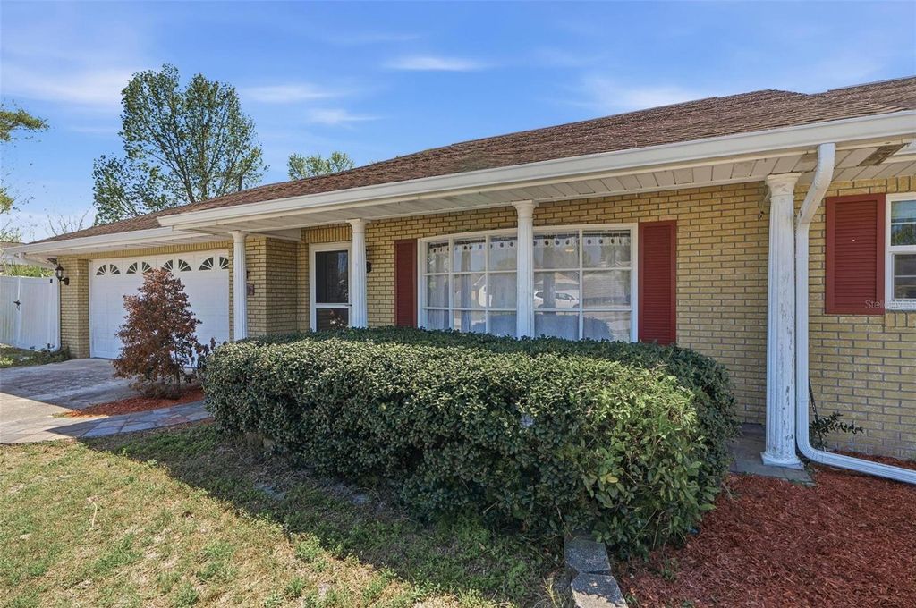 Image 35 of property listing at 1071 ANGORA STREET, Deltona, FL 32725